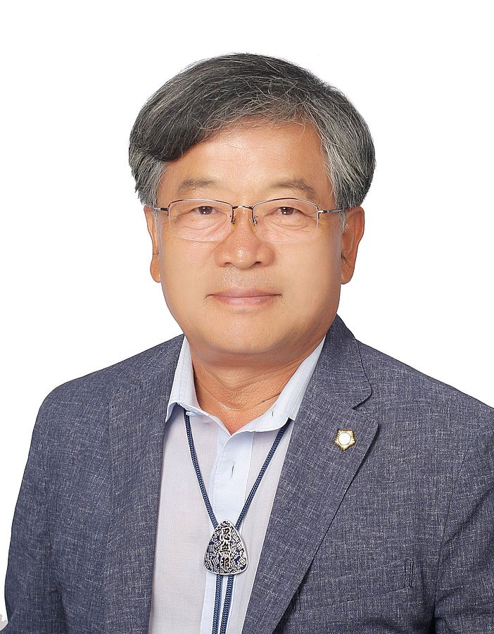안동시의회 제10대 전반기 의장에 이재갑, 부의장에 손광영 의원 선출