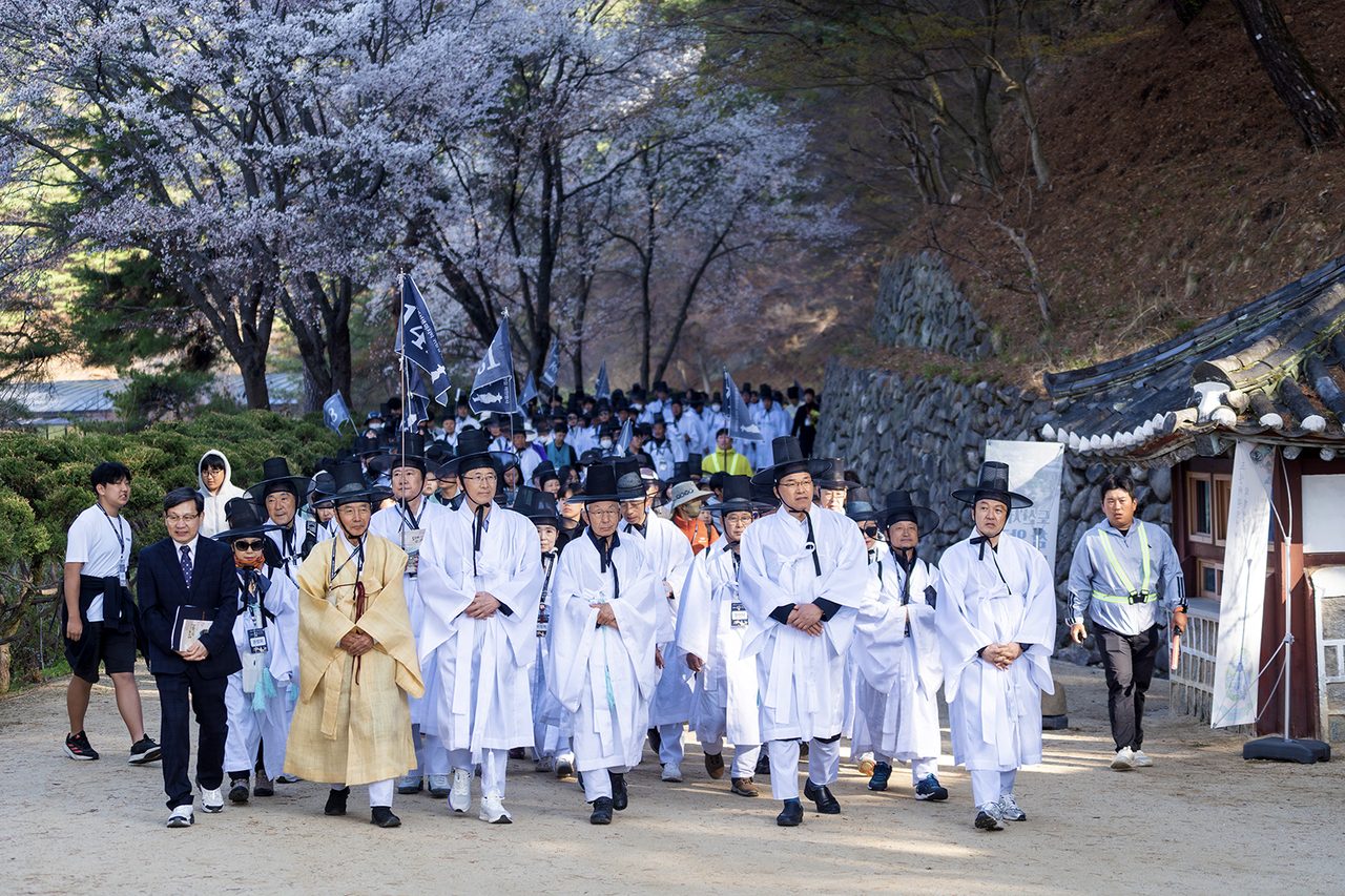 안동시 제6회 퇴계선생 마지막 귀향길 재현행사 성황리 마무리