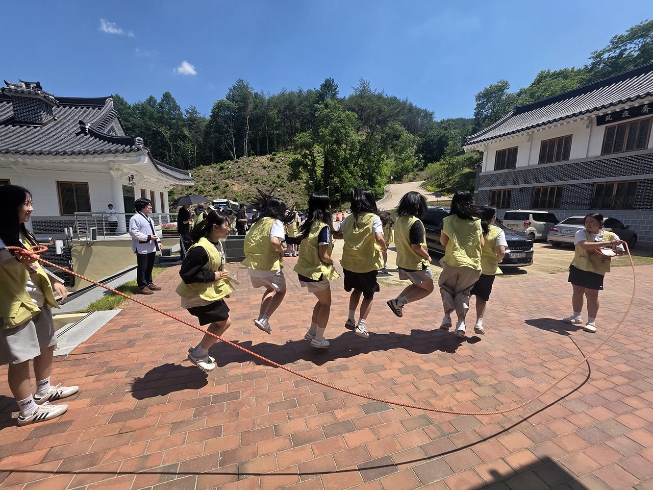 안동여중, 도산서원과 숲에서 배려와 존중의 가치를 키우다