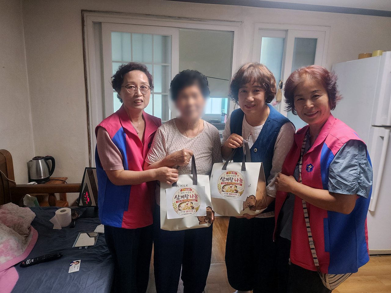 안동시 안기동 생활개선회, 말복 맞아 취약계층에 사랑의 삼계탕 나눔